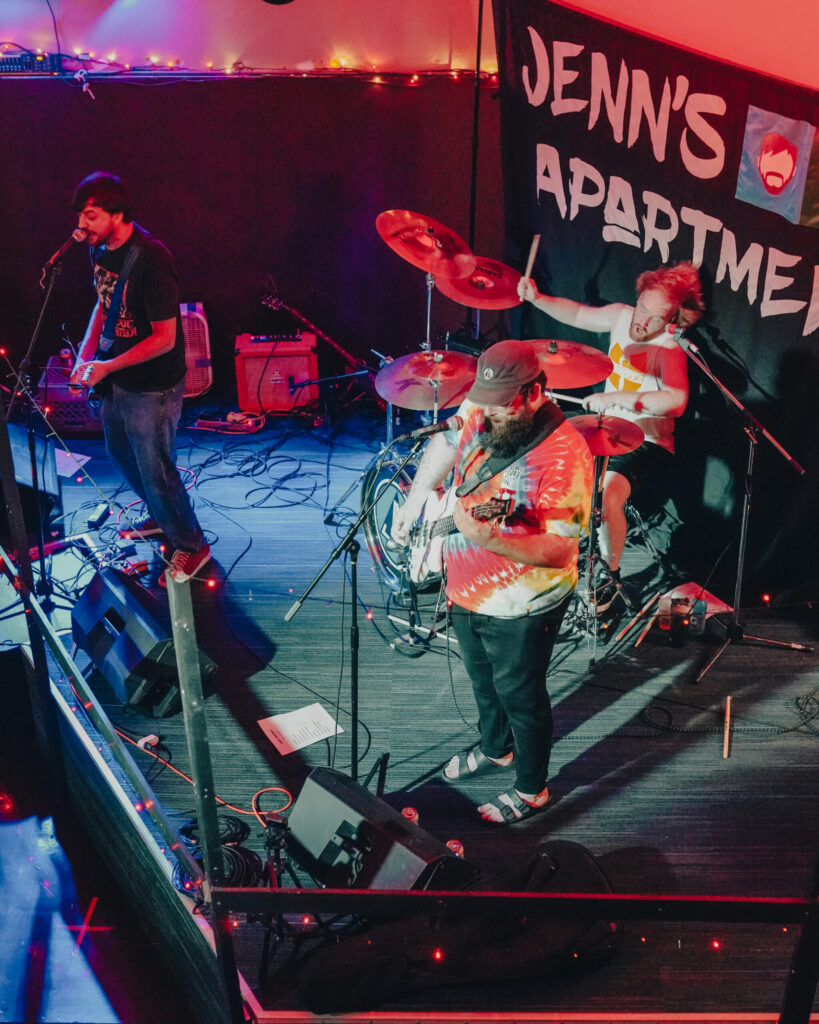 Jenn's Apartment performing at The Avenue in Lansing, Michigan.
